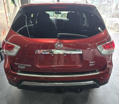 Borgogna Nissan Pathfinder SV 2016