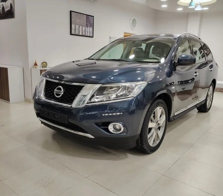Nissan Pathfinder SV 2016, photo 2 of 4