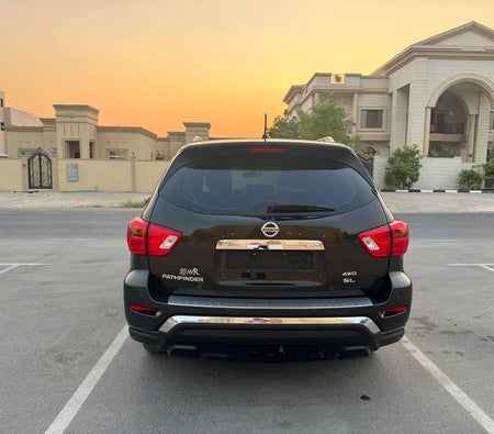 Nissan Pathfinder SV 2018, photo 4 of 4