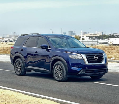 Nissan Pathfinder SV 2022, photo 3 of 4