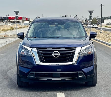 Nissan Pathfinder SV 2022, photo 2 of 4