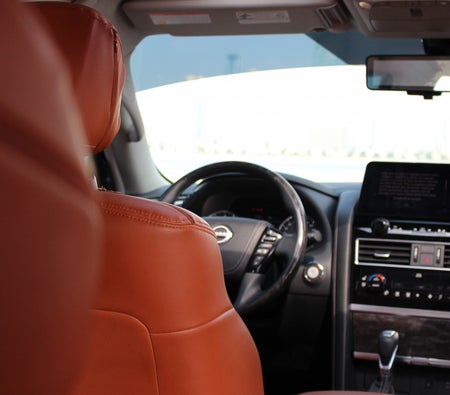 Nissan Patrol Platinum 2022, photo 4 of 4