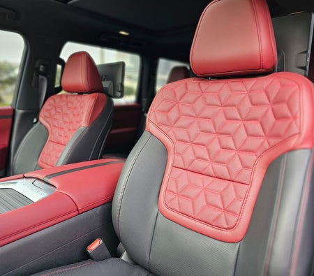 Nissan Patrol Platinum 2025