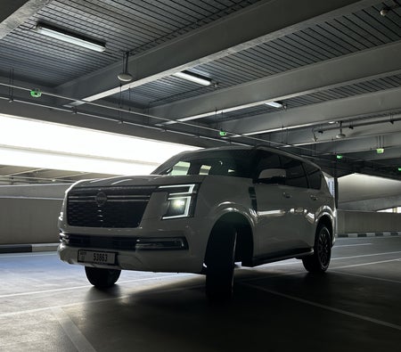 Nissan Patrol Titanium 2025, photo 3 of 4