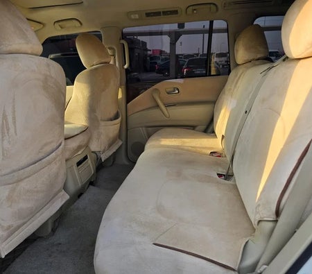 Nissan Patrol SE 2012, photo 3 of 4