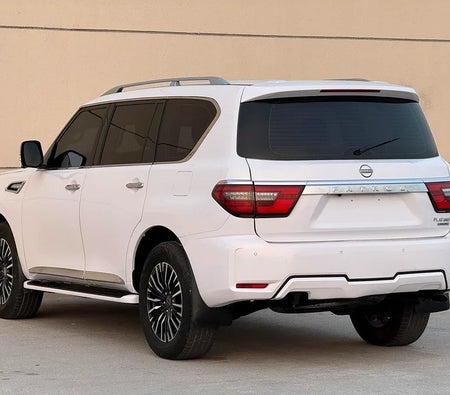 Nissan Patrol SE Platinum 2016, photo 3 of 4