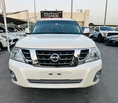 Nissan Patrol 2016, photo 2 of 4