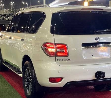 Nissan Patrol SE Platinum 2018, photo 3 of 4