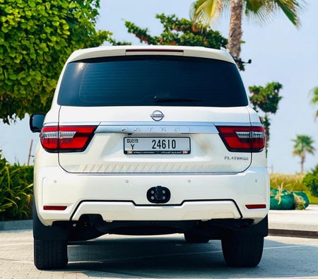 Nissan Patrol Platinum 2023