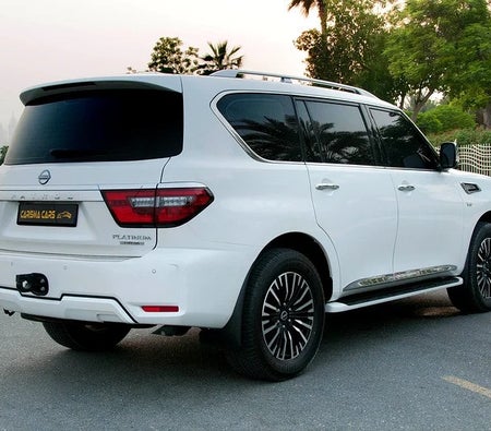 Nissan Patrol LE Platinum City 2024, photo 3 of 4