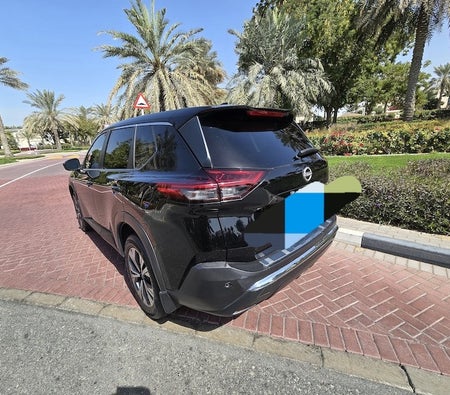 Black Nissan Rogue Midnight 2022