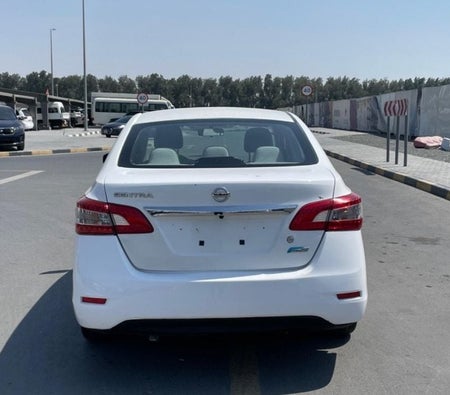 Bianca Nissan Sentra 2014