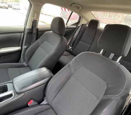 Grigio Nissan Sentra 2020