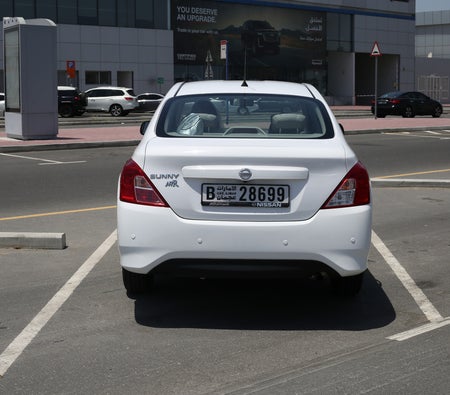 Nissan Sunny 2023
