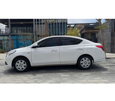 Nissan Sunny 2023