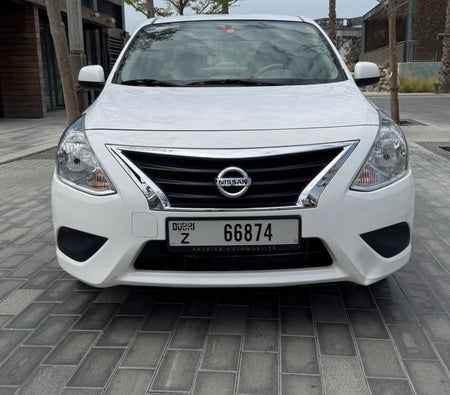 Nissan Sunny 2023