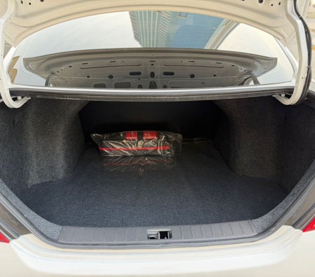 Nissan Sunny 2025