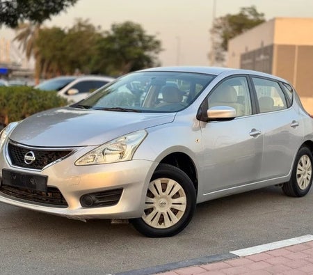 Nissan Tiida SE 2014, photo 2 of 4