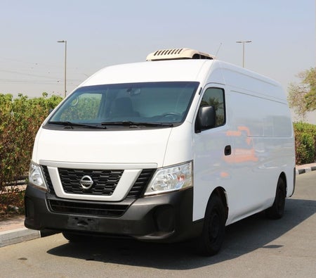 Nissan Urvan 2020, photo 3 of 4