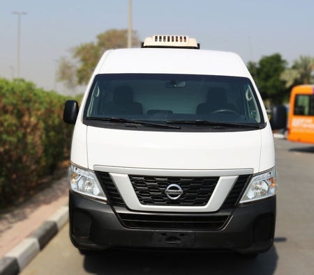 Nissan Urvan 2020, photo 2 of 4