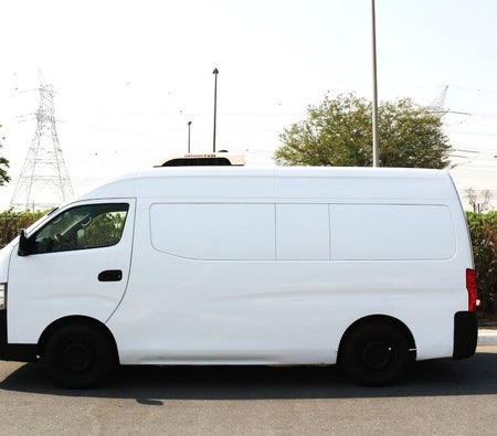 Nissan Urvan 2020, photo 4 of 4