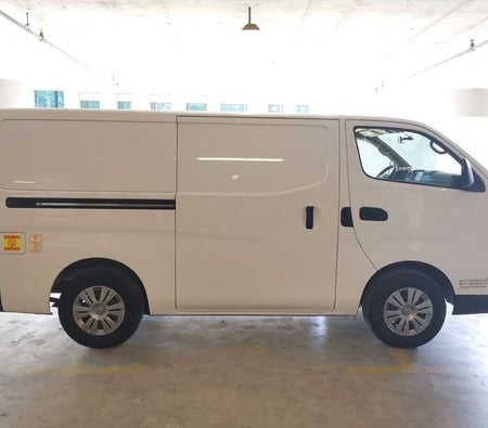 White Nissan Urvan 2021