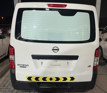 Nissan Urvan 2022, photo 4 of 4