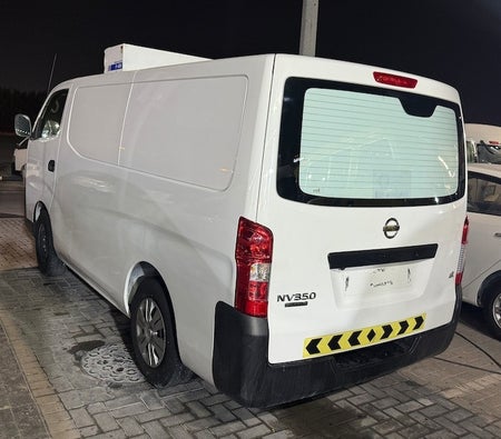 White Nissan Urvan 2022