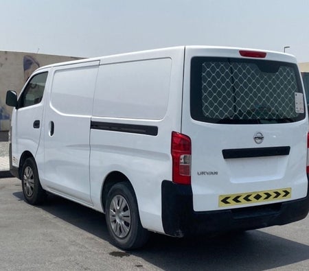 Nissan Urvan 2022, photo 4 of 4