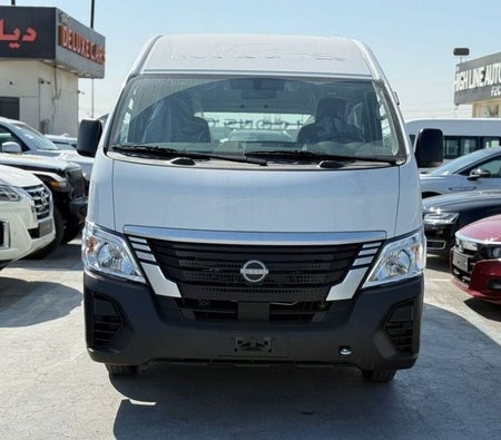 Nissan Urvan 2025, photo 2 of 4