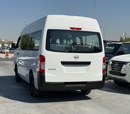 Nissan Urvan 2025, photo 3 of 4