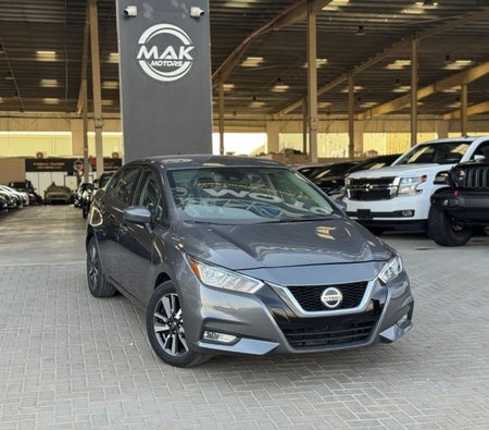 Nissan Versa  2021, photo 2 of 4