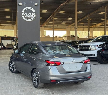Nissan Versa  2021, photo 3 of 4
