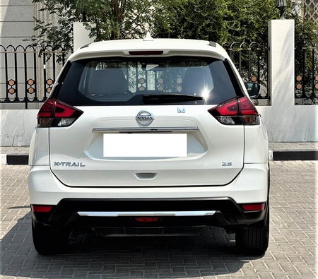 White Nissan XTrail 2020
