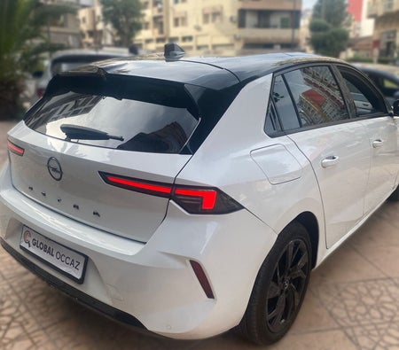 White Opel Astra 1.5L GS Line 2023 White Opel Astra 1.5L GS Line 2023