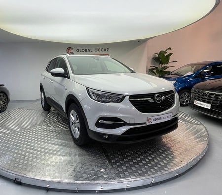 Weiß Opel Großland 2021