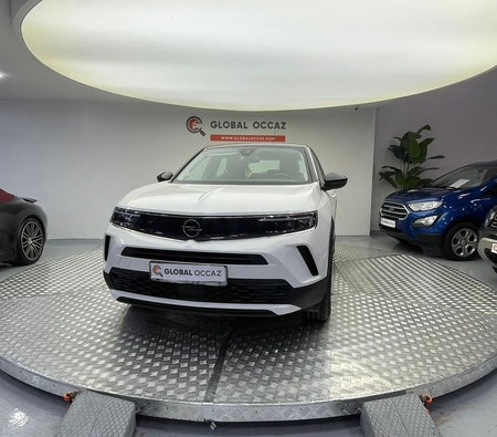 Blanco Opel Mokka 2023