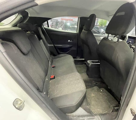 wit Opel mokka 2023