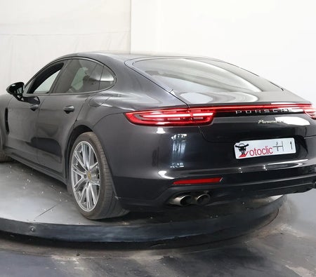  Porsche Panamera 4 E-Hybrid 2020
