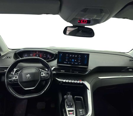 Pearl White Peugeot 5008 2.0 HDi Allure 2021