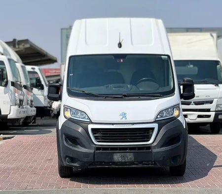 Peugeot Boxer 2023, photo 2 of 4