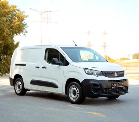 Peugeot Partner Van Long Body 2020, photo 2 of 4