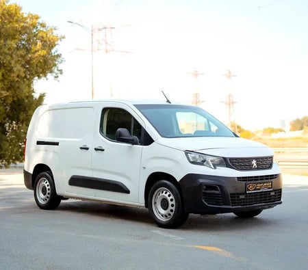 White Peugeot Partner Van Long Body 2022 White Peugeot Partner Van Long Body 2022