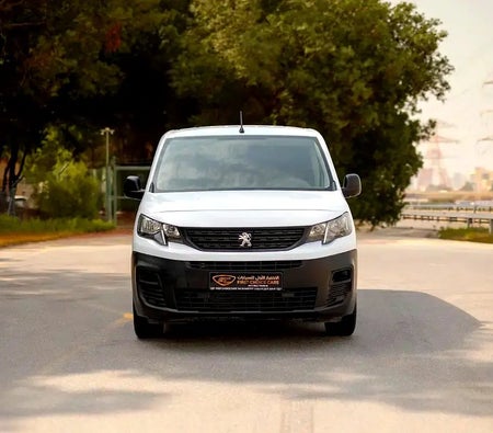 أبيض بيجو Partner Van Long Body 2022