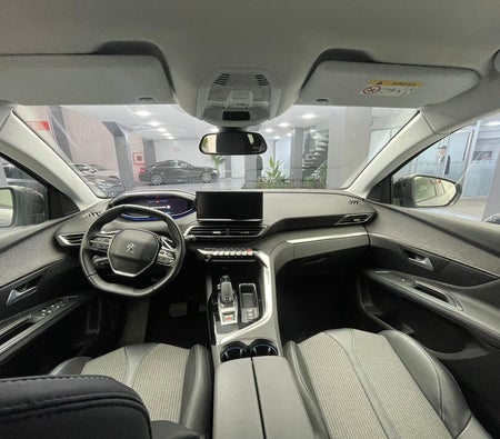 Grau Peugeot 3008 2021