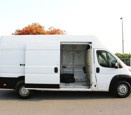 Weiß Peugeot Boxer 2022