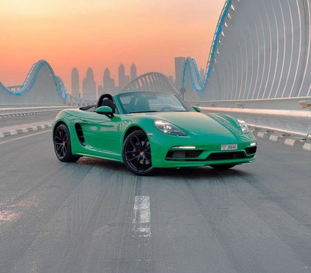 Verde Porsche 718 Boxster Convertible 2023 Verde Porsche 718 Boxster Convertible 2023