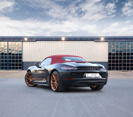 zwart Porsche 718 Boxster 2024