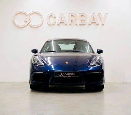 Blue Porsche 718 2018