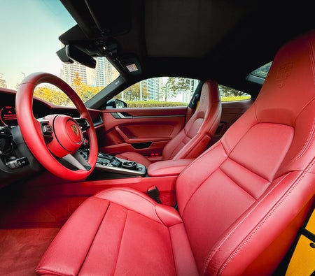 Porsche 911 Carrera 2025